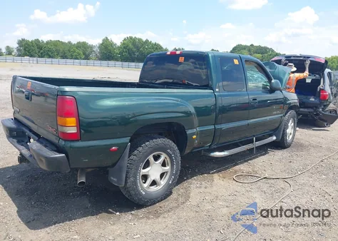 2003 GMC Sierra 1500 Denali z USA, uszkodzony, nr VIN 2GTFK69U131207759